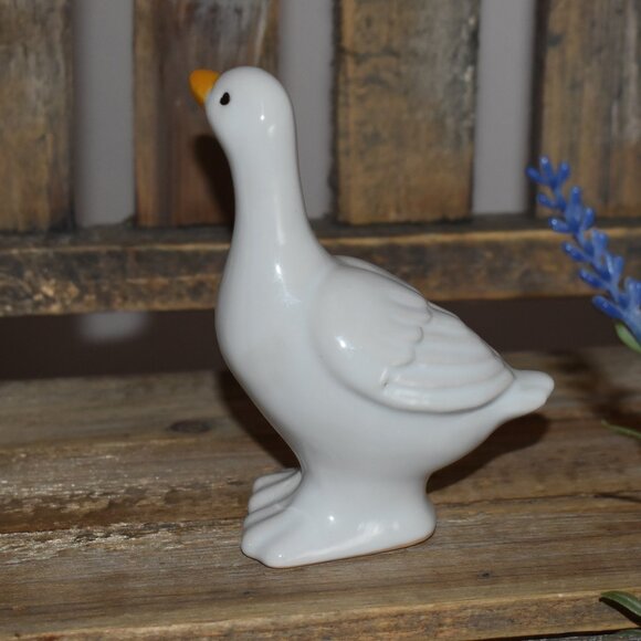 Vintage Little Ceramic White Goose Figurine Country Cottage Farmhouse Decor - Picture 7 of 11